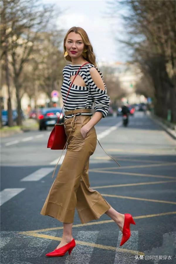 今年褲子流行“穿寬不穿緊”，穿著舒適又顯瘦，腿粗+胯寬的福音