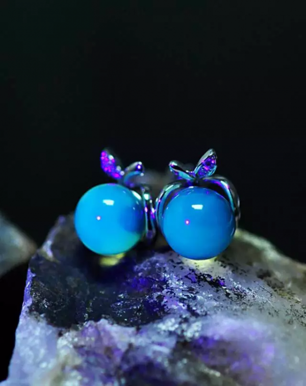 只可遠觀卻無關風月，神仙姐姐劉亦菲為何如此鍾情琥珀？