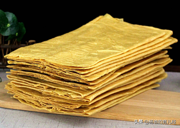 孩子愛吃的腐竹鮮肉卷，外焦裡嫩，葷素搭配，吃了一次還想吃