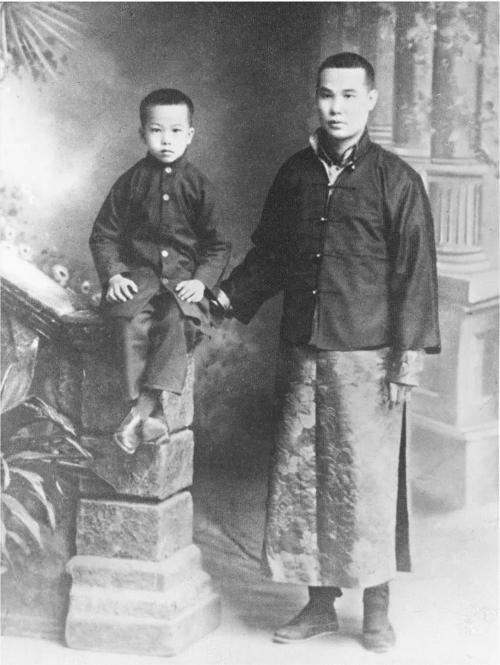 名媛陸雁群去世，曾為出席TVB盛裝打扮：穿百萬旗袍，戴上億寶石