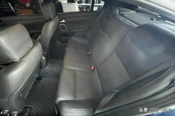 龐蒂克的最後一款V8車型 2009款龐蒂克G8 GXP