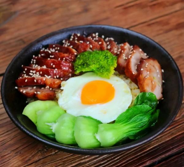 原來讓人無法拒絕的燒味蜜汁叉燒是這樣做的!超簡單!一看就會 原來讓人無法拒絕的燒味蜜汁叉燒是這樣做的!超簡單!一看就會