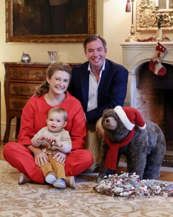 王室接連發布聖誕照,劍橋家著裝成槽點,盧森堡成第一萌娃流量體 王室接連發布聖誕照,劍橋家著裝成槽點,盧森堡成第一萌娃流量體