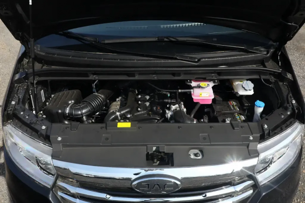 軸距2810mm，配1&period;5T發動機，可迸發150匹，瑞風M3實力如何？