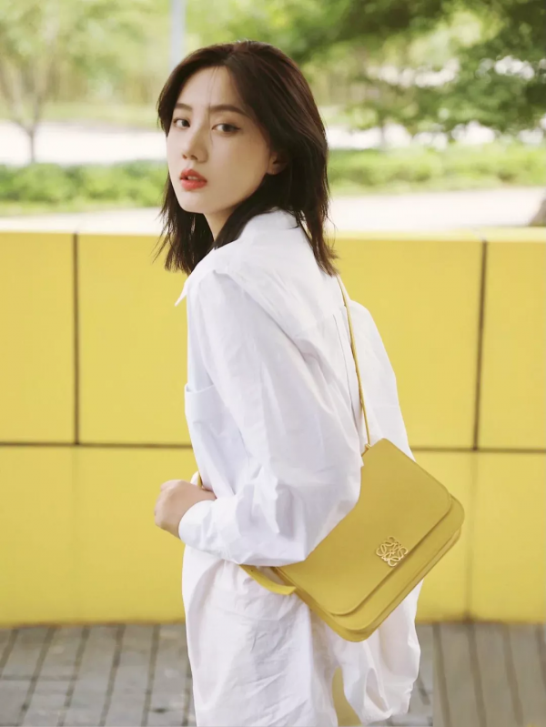 早秋“成套穿”=好看+高階 早秋“成套穿”=好看+高階