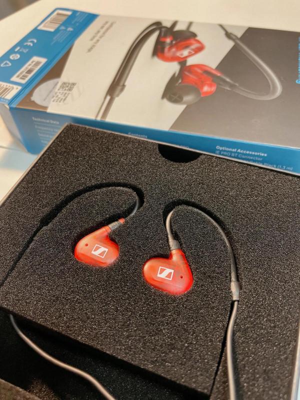 森海塞爾 IE 100 PRO 監聽耳機：品質與顏值雙線上的黑馬選手