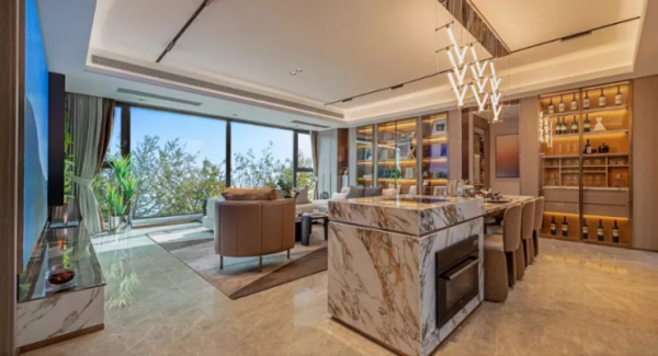 那些挺住的房企，現在都在做什麼？