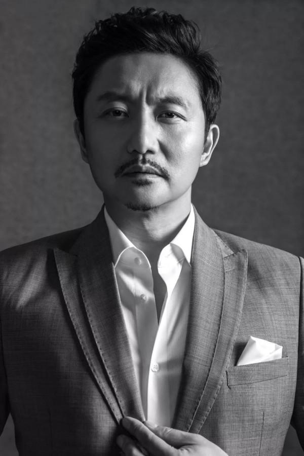 “人間清醒”塗巖松:娶平凡女友,戲紅人不紅,低調到無人問津 “人間清醒”塗巖松:娶平凡女友,戲紅人不紅,低調到無人問津