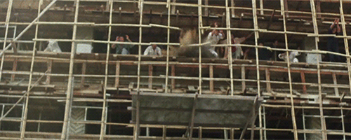 1天15億的春節檔，為什麼養不起這群最拼命的演員？