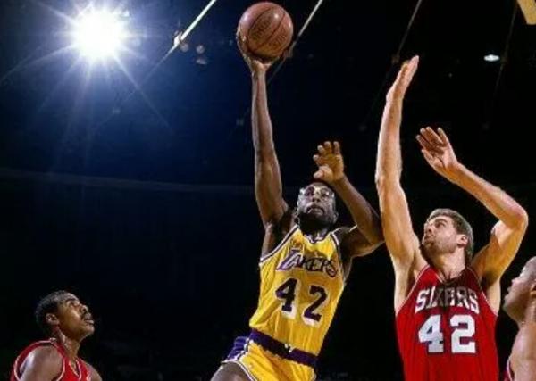 喬丹選最強5人組!飛人領銜,皮蓬魔術師上榜,科比詹皇哈登落選 喬丹選最強5人組!飛人領銜,皮蓬魔術師上榜,科比詹皇哈登落選