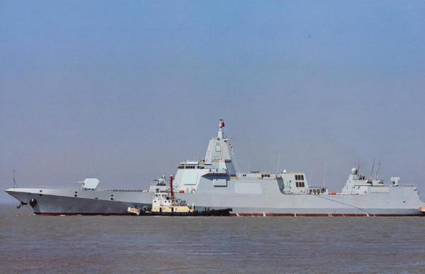 國產“一坑四彈”來了！水面艦艇載彈量翻4倍，055最多載彈472枚