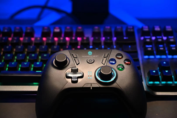 苦逼研究生的一米陽光:遊戲桌面搭建分享 苦逼研究生的一米陽光:遊戲桌面搭建分享