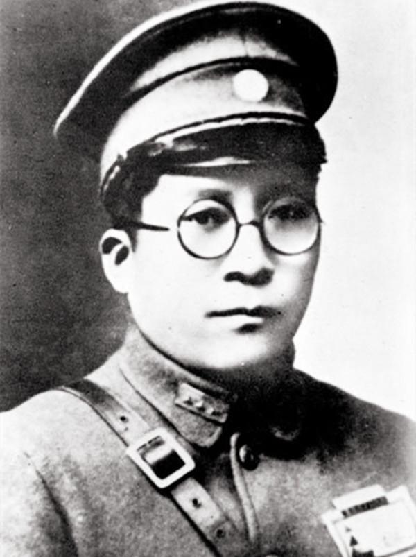 國民黨軍隊的軍餉情況:軍長,師長,團長分別能領多少大洋? 國民黨軍隊的軍餉情況:軍長,師長,團長分別能領多少大洋?