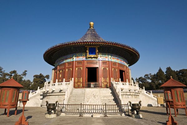 萬曆皇帝朱翊鈞到底有沒有先天性腿疾？歷史其實早有真相