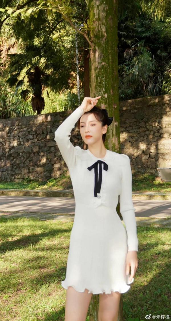 鳳凰網主持人朱梓橦 鳳凰網主持人朱梓橦