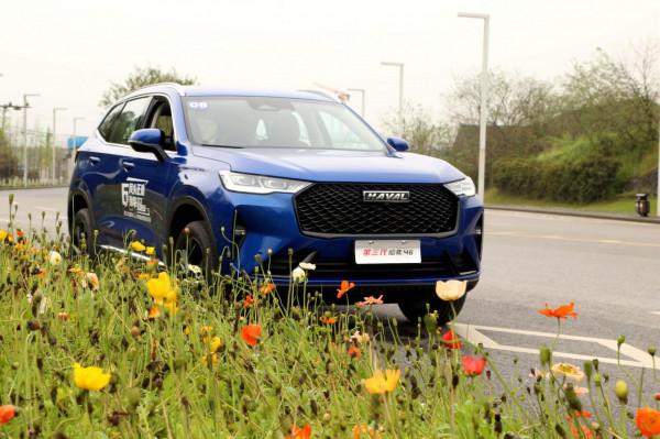 還是你會來事！第三代哈弗H6新增樂享型，新車僅售12.1萬元