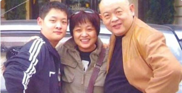 傅彪去世16年,那個要幫他養兒子的葛優,履行承諾了嗎? 傅彪去世16年,那個要幫他養兒子的葛優,履行承諾了嗎?