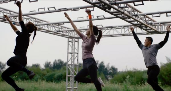 央視主持人朱迅素顏曝光,穿緊身衣訓練凹凸有致,身沾泥巴不怕髒 央視主持人朱迅素顏曝光,穿緊身衣訓練凹凸有致,身沾泥巴不怕髒