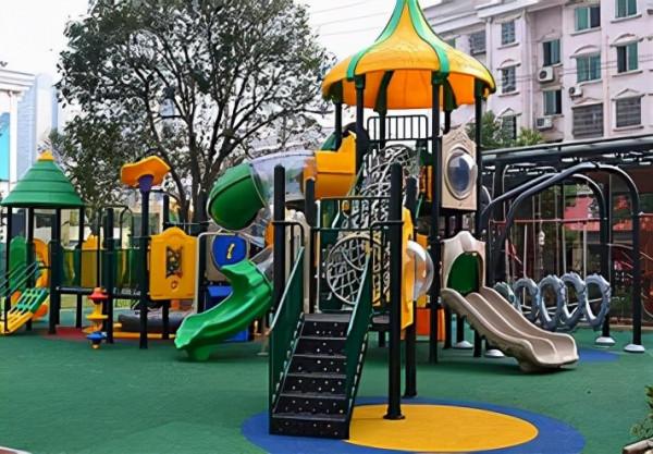 你家小區兒童場地只有沙坑和滑梯？看看別人家的，有趣又益智
