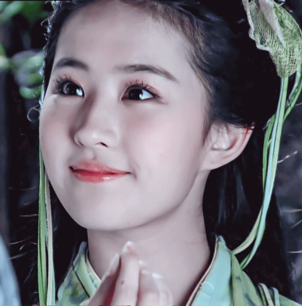 8位女星&OpenCurlyDoubleQuote;肉臉蛋&rdquo;太可愛！肉乎乎，軟糯糯，你最想捏誰