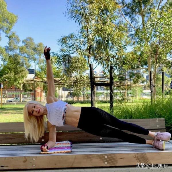 中老年朋友如何開始力量訓練，保持健康與美麗？可以參考這些動作