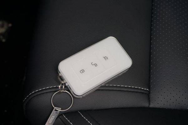 零百加速5.9秒，油耗低至1L，比亞迪秦Pro DM到底值不值得買？