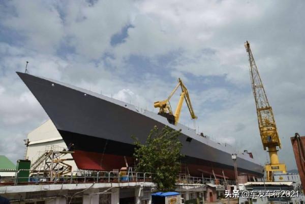 印度洋揚帆，印度海軍自制大型水面艦艇開山之作，德里級驅逐艦