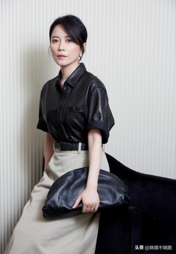 女人過了50歲儘量別留長髮、燙捲髮!推薦這3款髮型,太減齡 女人過了50歲儘量別留長髮、燙捲髮!推薦這3款髮型,太減齡