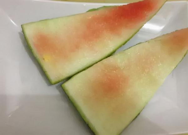 這5種蔬菜水果的皮吃不得！你知道嗎