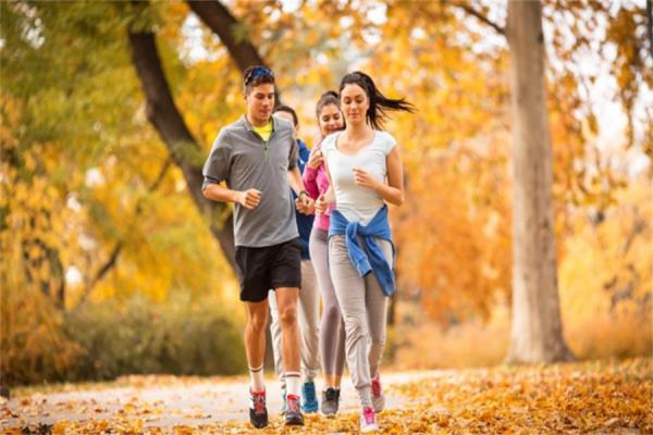 秋季晝夜溫差大，養生做好這3件事，身體或會更健康