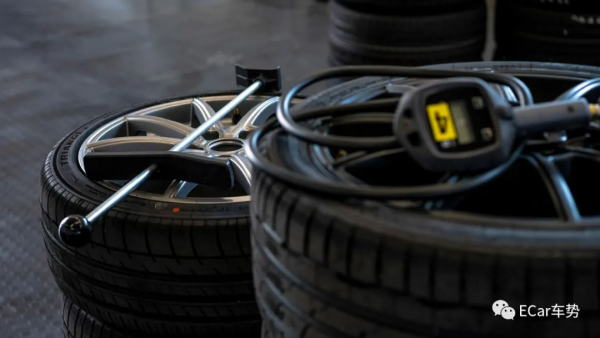 9大超高效能輪胎年度重測,誰能頂住奧迪S3的狂虐,贏得全場最佳 9大超高效能輪胎年度重測,誰能頂住奧迪S3的狂虐,贏得全場最佳