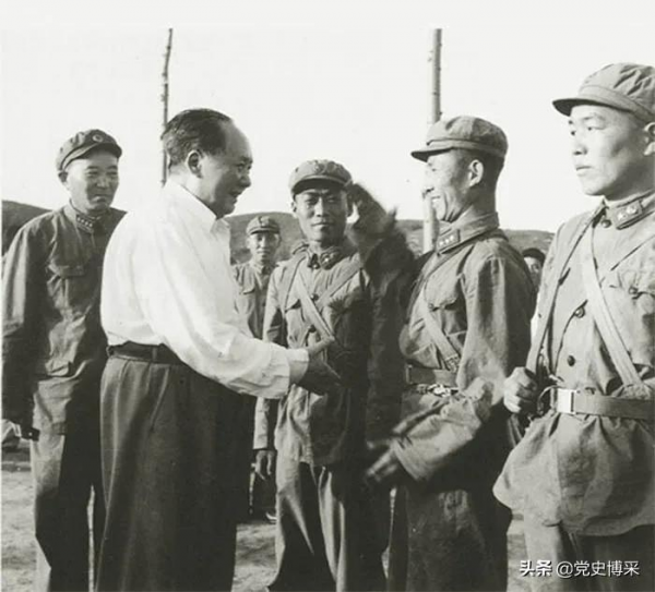 人民軍隊歷史上著名的&OpenCurlyDoubleQuote;楊羅耿&rdquo;是誰？都深受毛主席信賴，都成為副國級領導