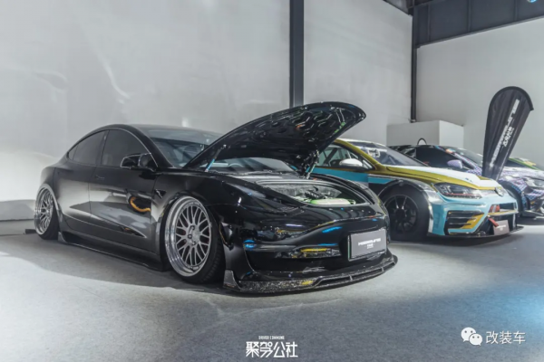 這輛特斯拉Model 3應該剎得住,提車之前剎車改件都準備好了 這輛特斯拉Model 3應該剎得住,提車之前剎車改件都準備好了