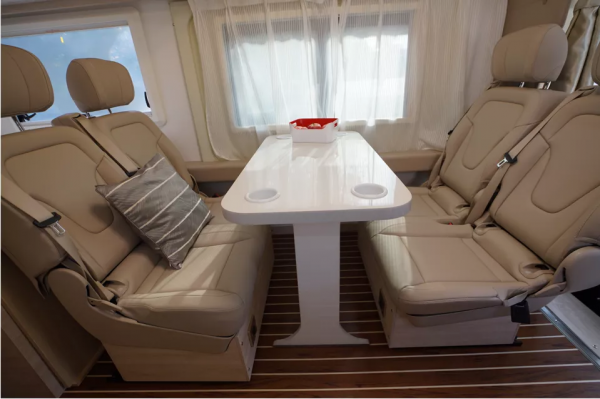 商務範十足 實用性拉滿 2022款中意旅行家商務版