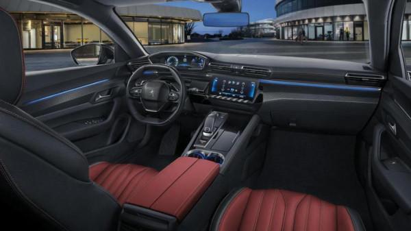 冷門中型轎車卻不冷,空間大、配置高,油耗還低 冷門中型轎車卻不冷,空間大、配置高,油耗還低