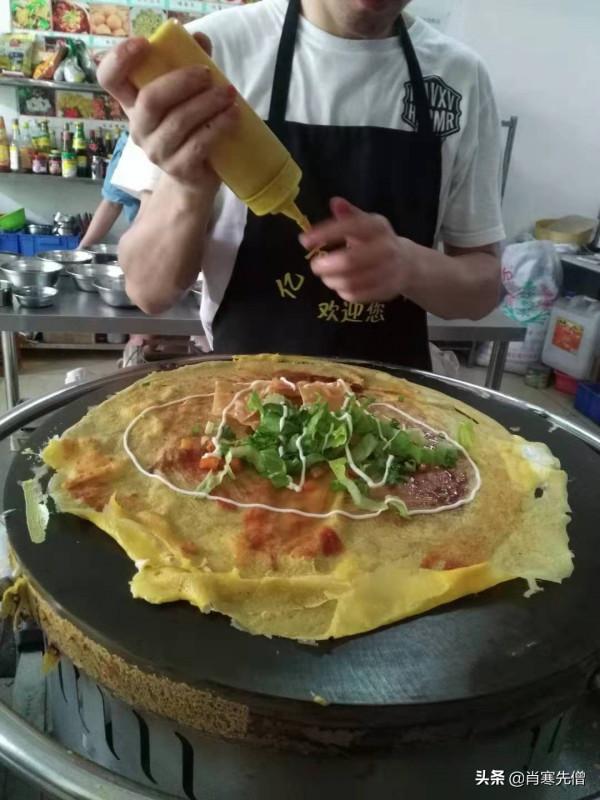 我,29歲,賣了8年煎餅果子,月入8000元,揭露真實的底層生活 我,29歲,賣了8年煎餅果子,月入8000元,揭露真實的底層生活