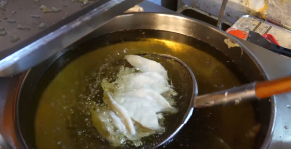 韓國人最自豪的名小吃，韓國大媽經營一家炒年糕店，年薪上百萬