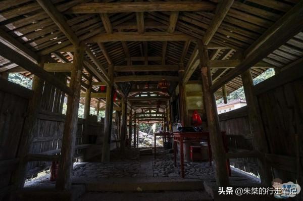 泗溪一座國保級石拱木廊橋,不僅造型穩重優美,而且防火等級頗高 泗溪一座國保級石拱木廊橋,不僅造型穩重優美,而且防火等級頗高