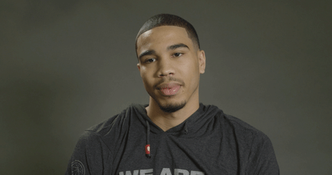 哈登首次亮相76人替補席！76人用單場狂輸48分，歡迎登哥的到來