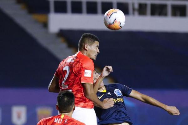 考驗足協!奧斯卡逃紅牌,是否會追加處罰?廣州隊後防大將回歸 考驗足協!奧斯卡逃紅牌,是否會追加處罰?廣州隊後防大將回歸