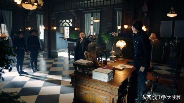 《前行者》聶遠停止黑化？5處細節已證實，唐賢平的信仰正在崩塌