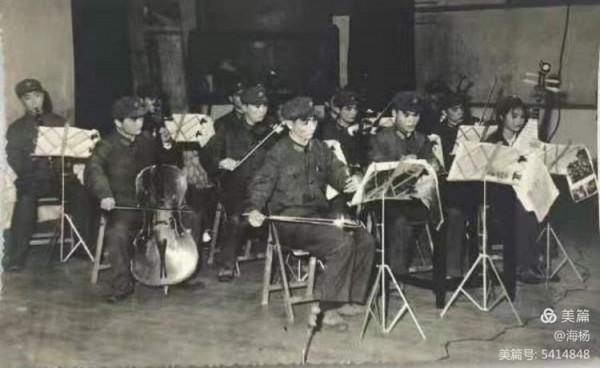 我們基建工程兵部隊裡的文宣隊 我們基建工程兵部隊裡的文宣隊