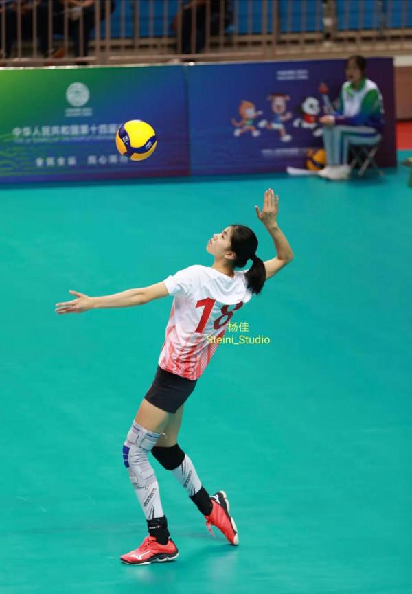 “青春風暴”狂掃女排全錦賽場!江蘇女排擊敗遼寧,挺進四強 “青春風暴”狂掃女排全錦賽場!江蘇女排擊敗遼寧,挺進四強
