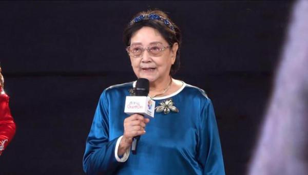 22位老藝術家近照,平均年齡近90,真正的年輕,不在臉上,在心裡 22位老藝術家近照,平均年齡近90,真正的年輕,不在臉上,在心裡