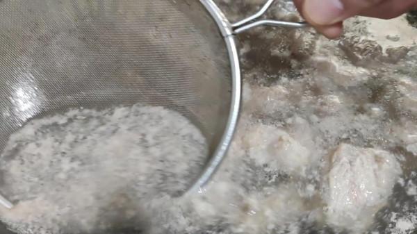 回民燉牛肉好吃的秘訣都在這裡，如何焯水有講究，五個獨家竅門