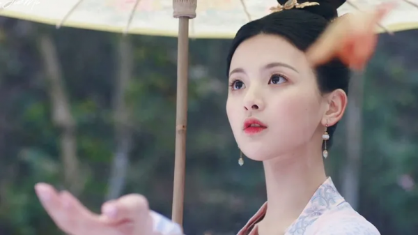 10年前舊照曝光，劉詩詩的古裝就沒輸過