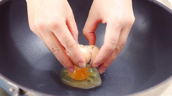 天氣寒冷，碰到這麵條，我絕不手軟，吃一碗渾身暖烘烘