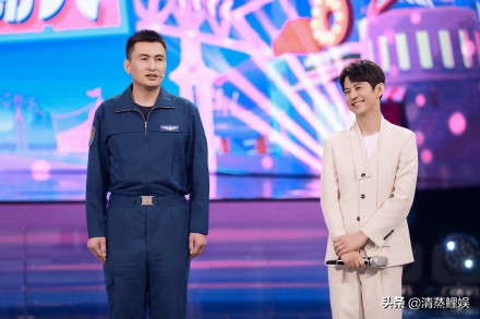 “換湯不換藥”你好星期六：最新一期場面尷尬，何炅一帶八主持