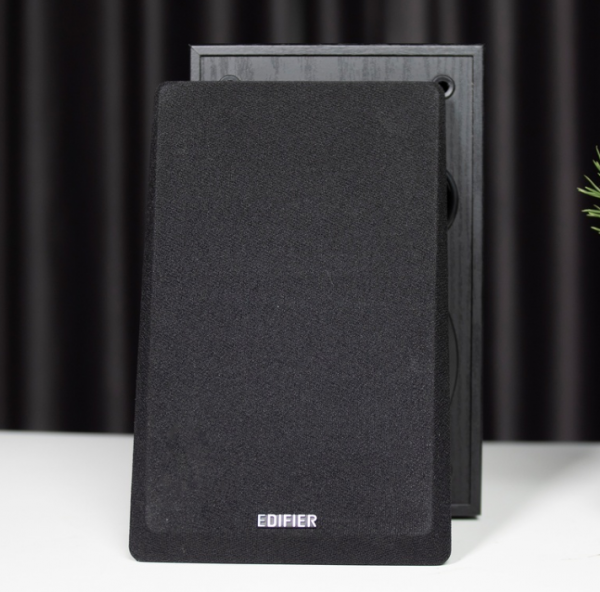 還在扯著嗓子開會？漫步者R800K體驗