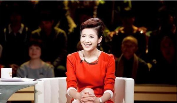 “北衛一姐”春妮：一婚蔣虎多年丁克，二婚嫁央視國臉高齡生子